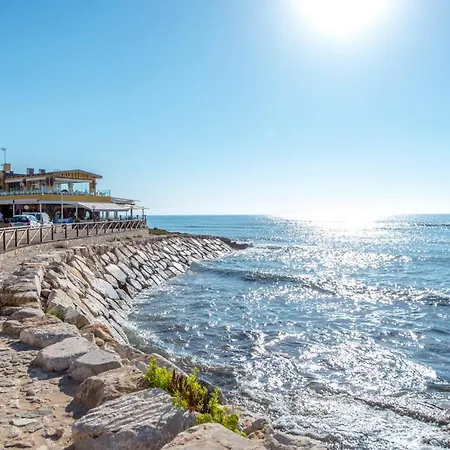 Punta Prima - Charming Spanish With South-facing Terrace By The Sea Torrevieja