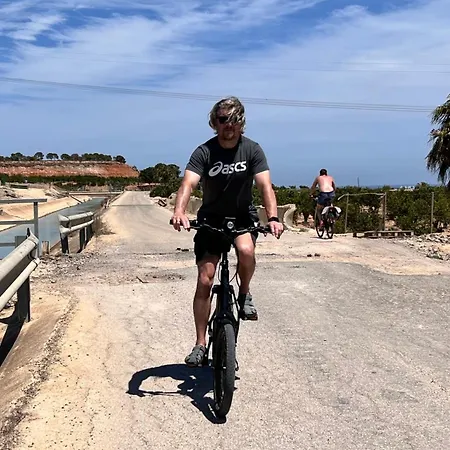 Διαμέρισμα Punta Prima - Charming Spanish With South-facing Terrace By The Sea