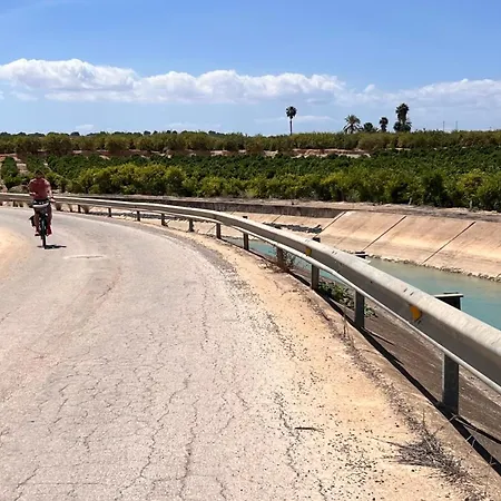 Punta Prima - Charming Spanish With South-facing Terrace By The Sea Διαμέρισμα