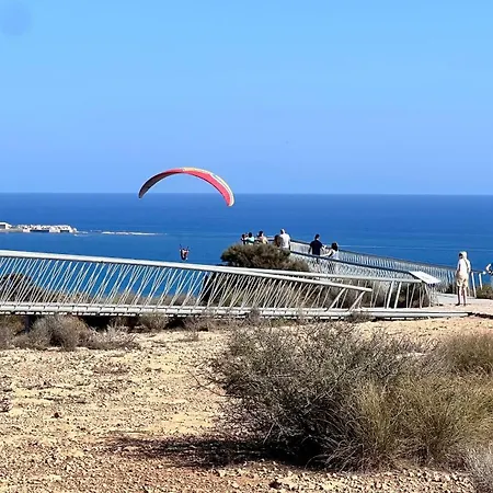 Διαμέρισμα Punta Prima - Charming Spanish With South-facing Terrace By The Sea *