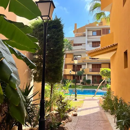 Punta Prima - Charming Spanish With South-facing Terrace By The Sea Torrevieja