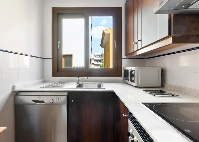 Punta Prima - Charming Spanish With South-facing Terrace By The Sea Apartment