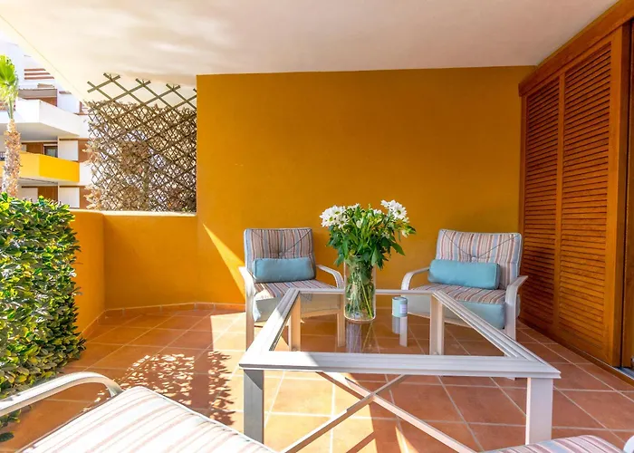 Punta Prima - Charming Spanish With South-facing Terrace By The Sea Torrevieja