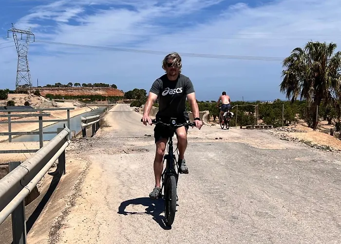 Apartment Punta Prima - Charming Spanish With South-facing Terrace By The Sea