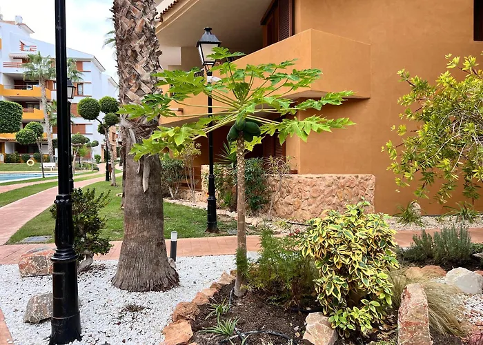 Punta Prima - Charming Spanish With South-facing Terrace By The Sea Torrevieja